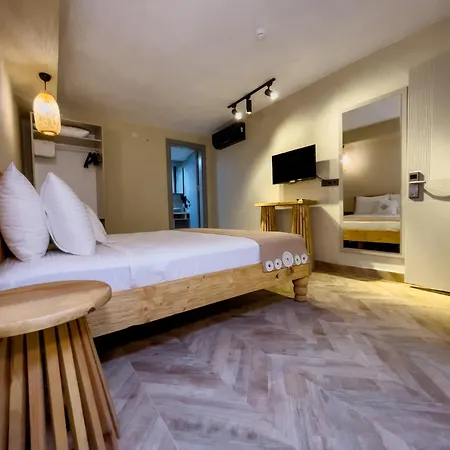 Trina Talles - Luxury Design Adult Only Szálloda 4*
